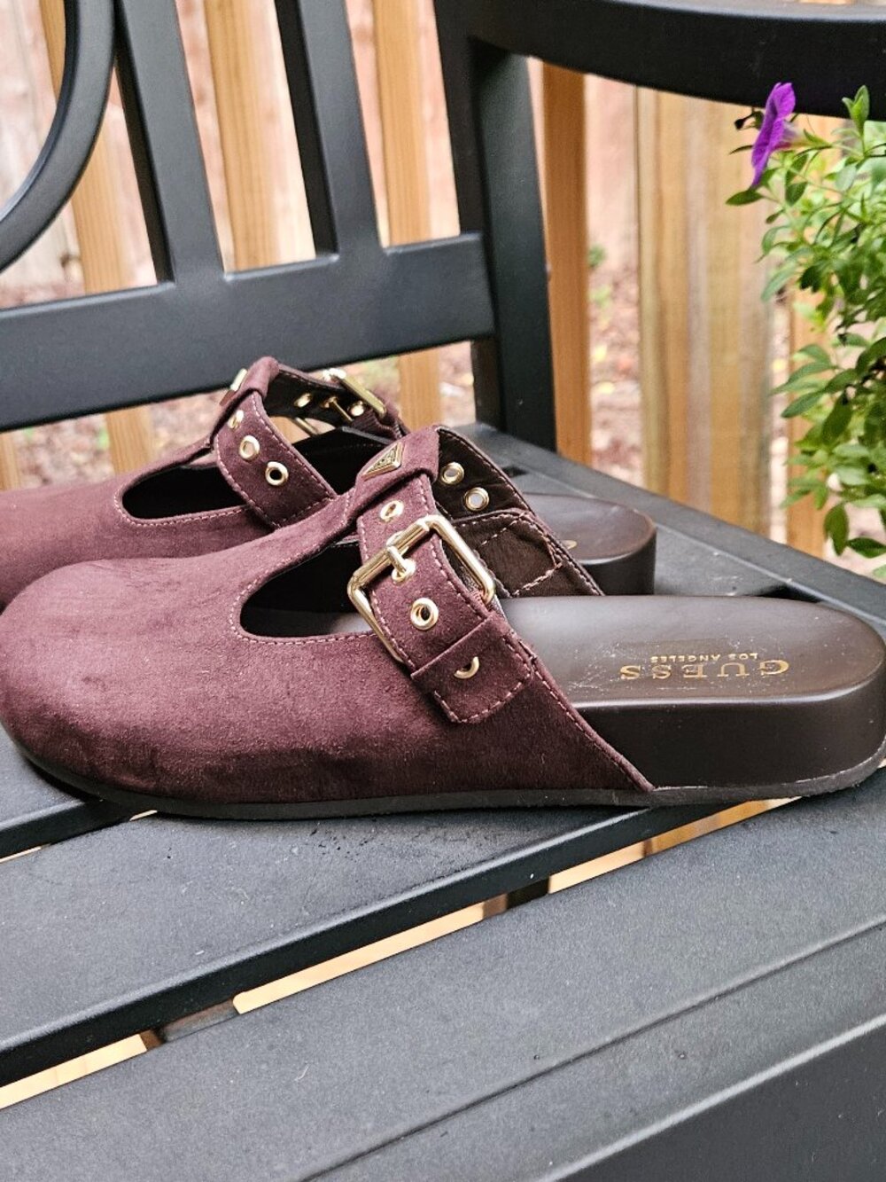 Guess Womens Summins-R Brown Faux Suede T-Strap Buckle Clogs Mules Size 8.5M